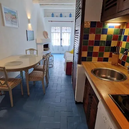 Charmante Maison De * Saint Tropez